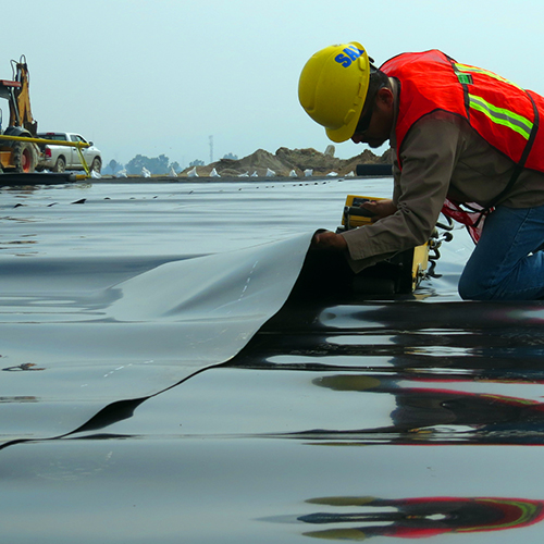 What is the difference between HDPE Geomembrane and LLDPE Geomembrane?